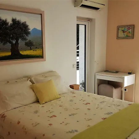 Sea View Dreamy Penthouse In Vouliagmeni *