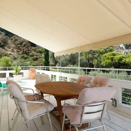 Sea View Dreamy Penthouse In Vouliagmeni * Athens